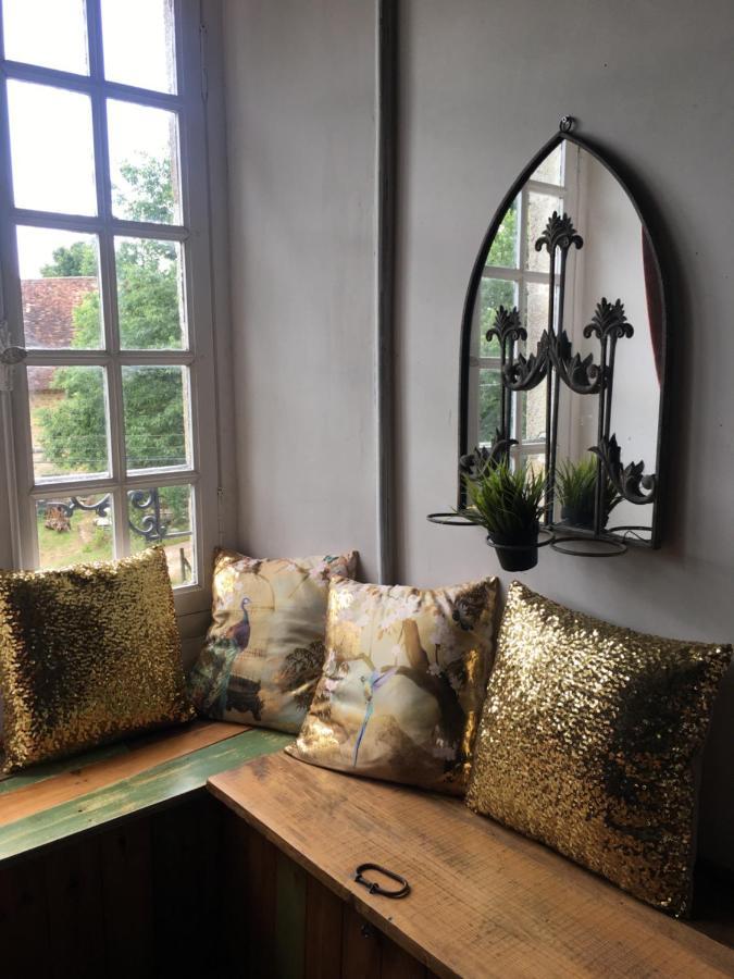 Chateau Gros Puy, Petit Chateau D'hote Bed & Breakfast Abjat-sur-Bandiat