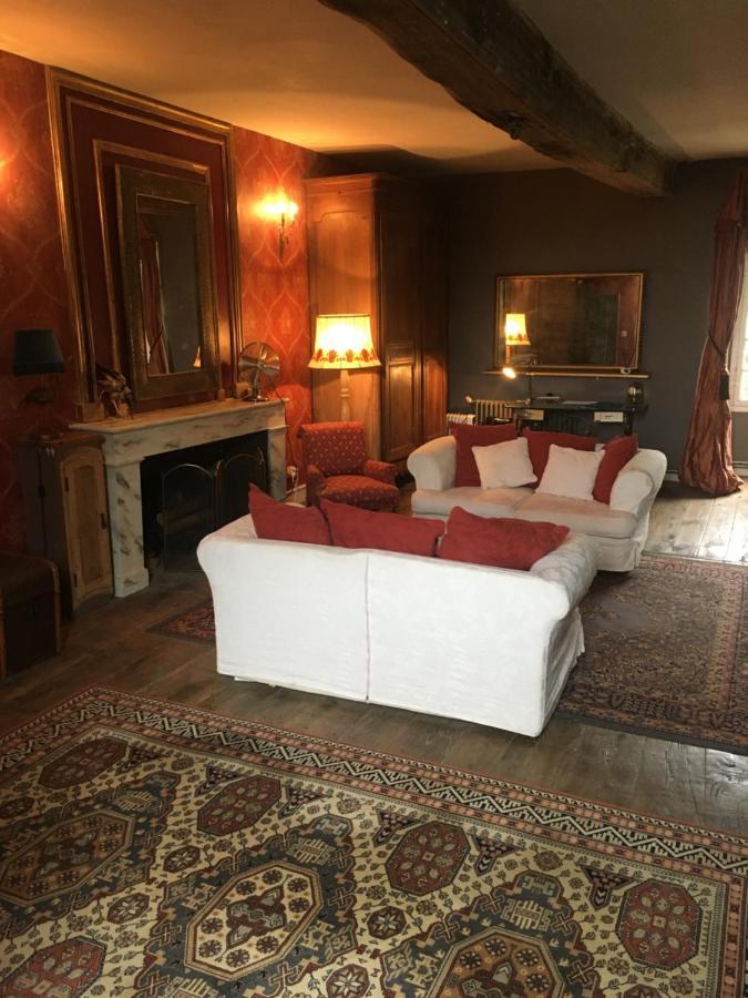 Chateau Gros Puy, Petit Chateau D'hote * Abjat-sur-Bandiat