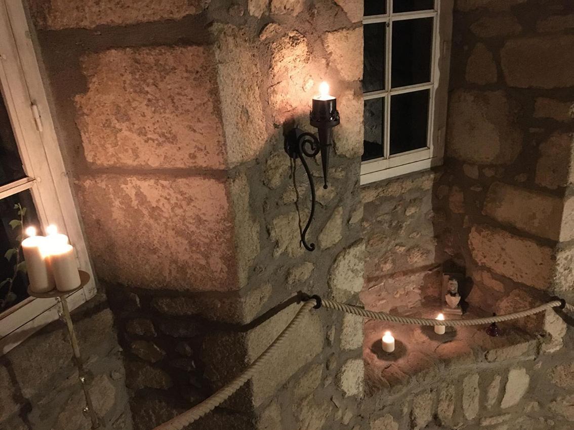 Bed & Breakfast Chateau Gros Puy, Petit Chateau D'hote Abjat-sur-Bandiat