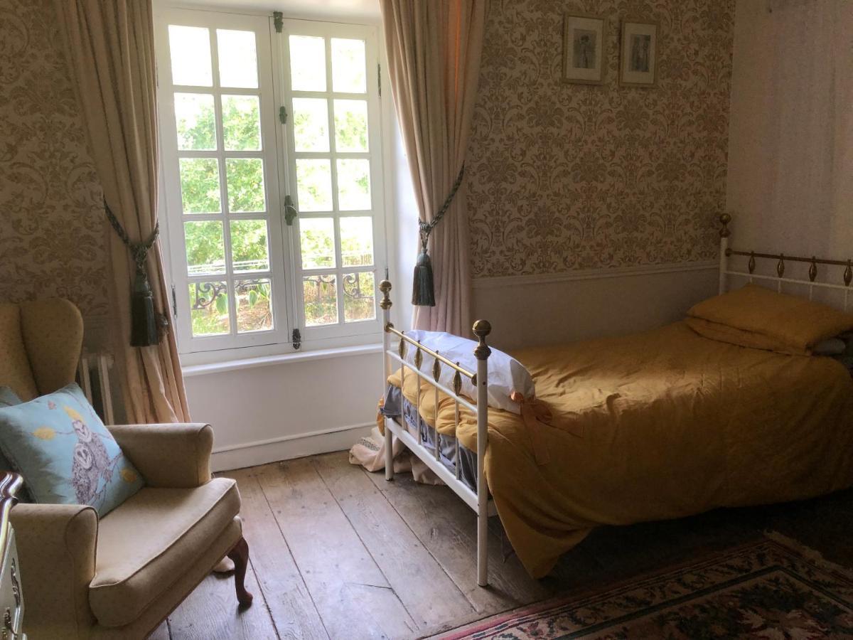 Chateau Gros Puy, Petit Chateau D'hote Bed & Breakfast *
